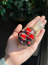 Laden Sie das Bild in den Galerie-Viewer, Chocolate covered strawberry snail filled with chocolates