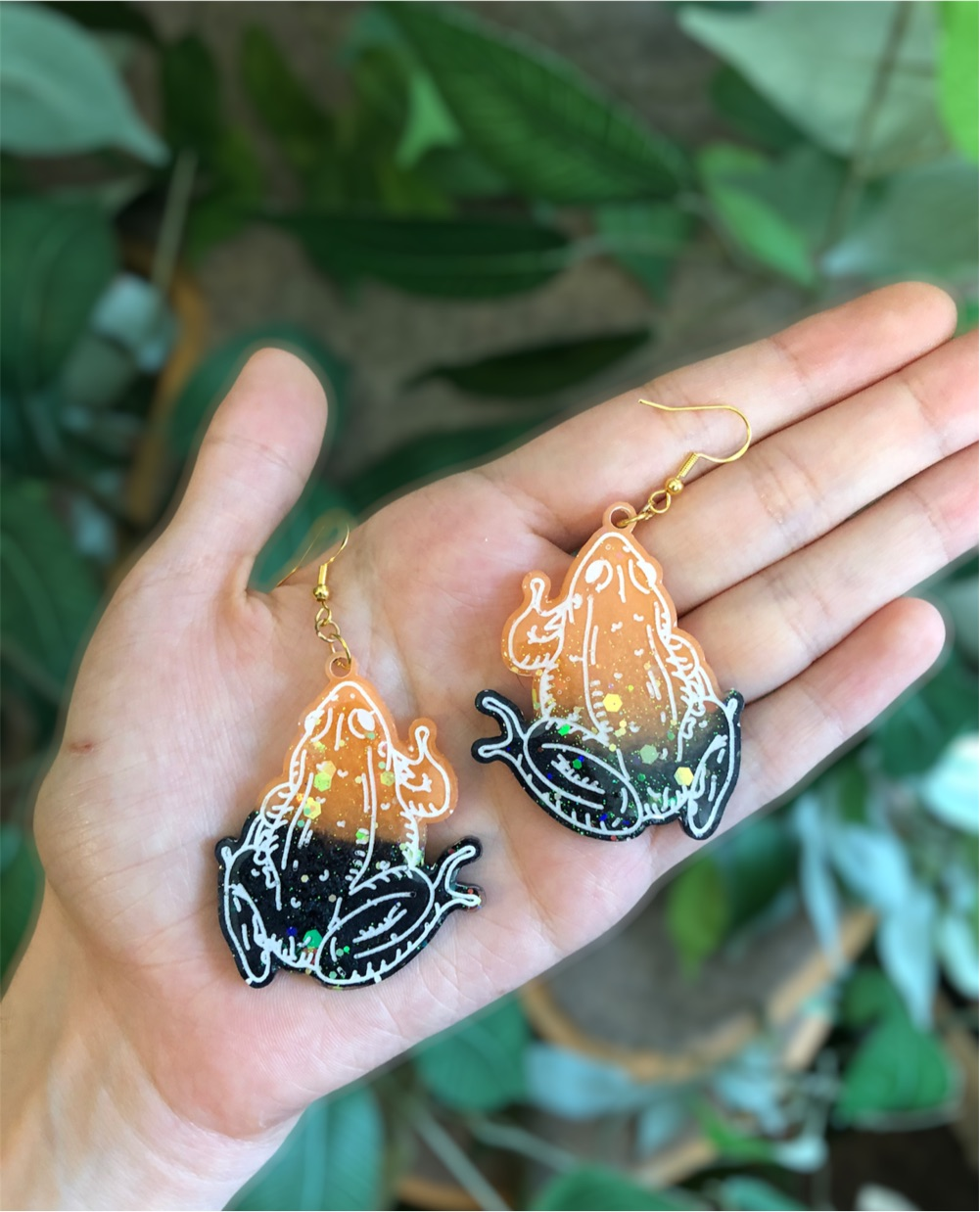 Spooky frog earrings