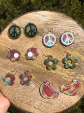 Load image into Gallery viewer, Tie dye earrings