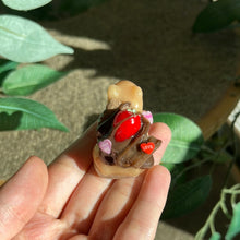 이미지를 갤러리 뷰어에 로드 , Chocolate covered strawberries brown frogs